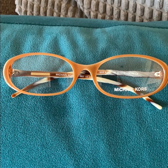 Michael kors reading glasses. Beautiful frame - Picture 2 of 9